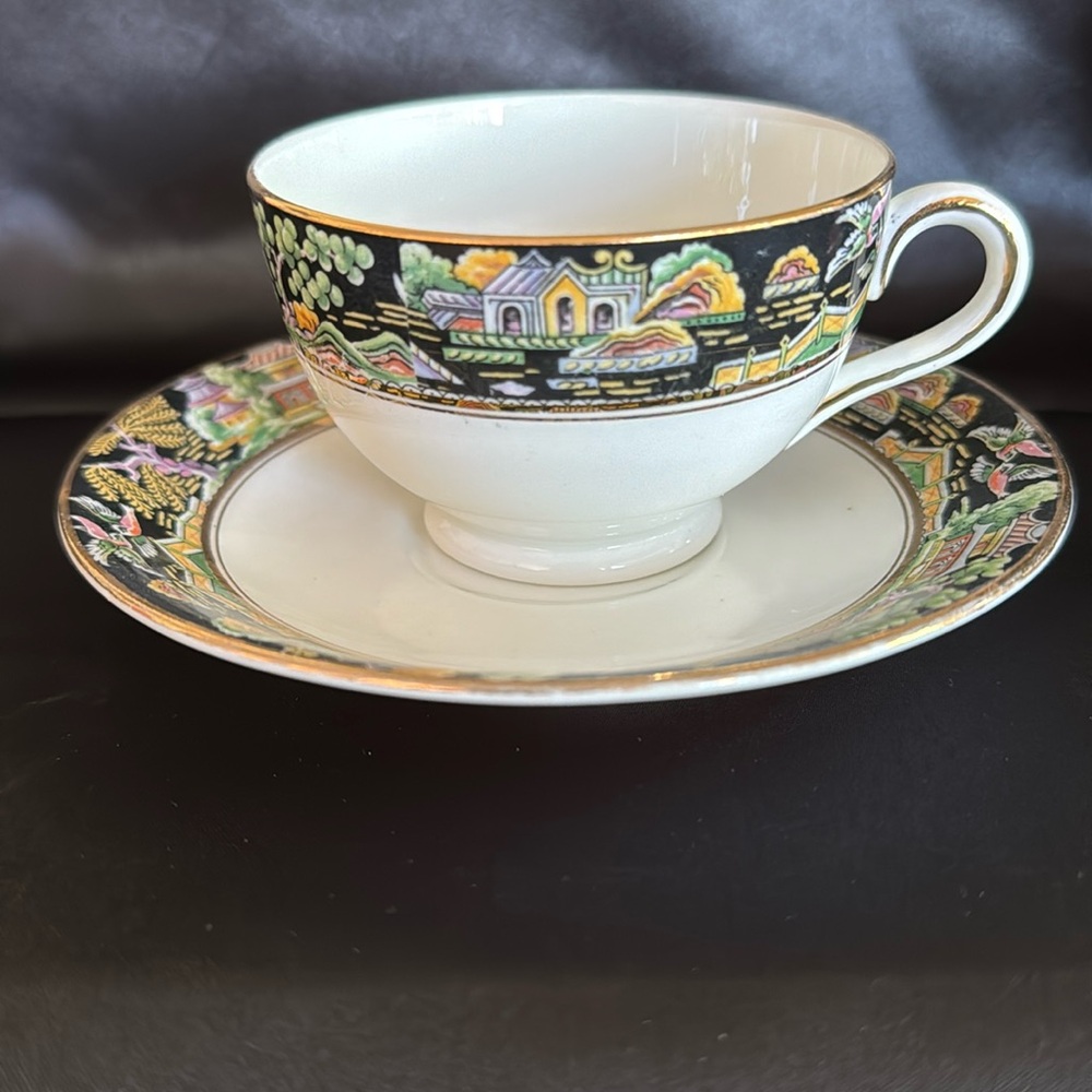 RARE Alberton’s antique teacup & saucer with Japanese themed scene vintage